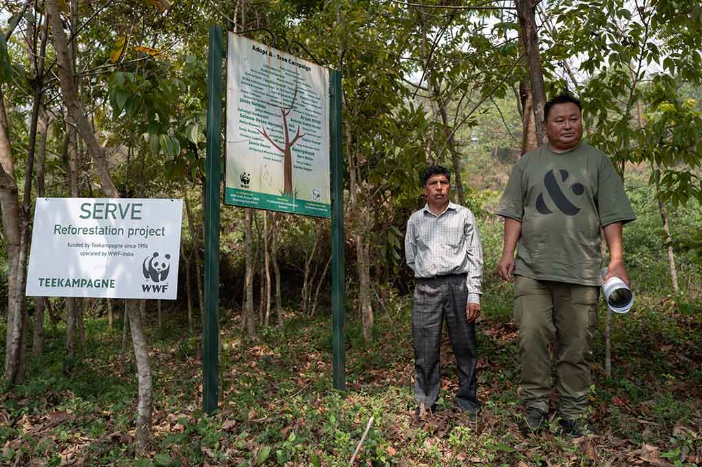 Schild des SERVE Reforestation Project in Darjeeling